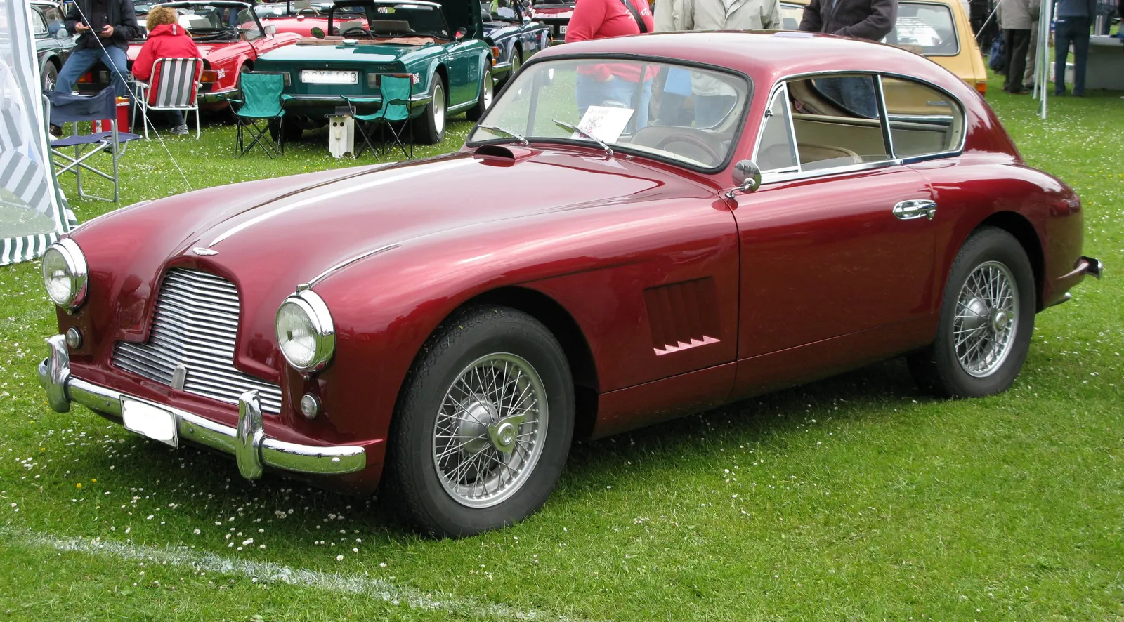 Aston Martin DB2/4 (1953-1955), exterior photo