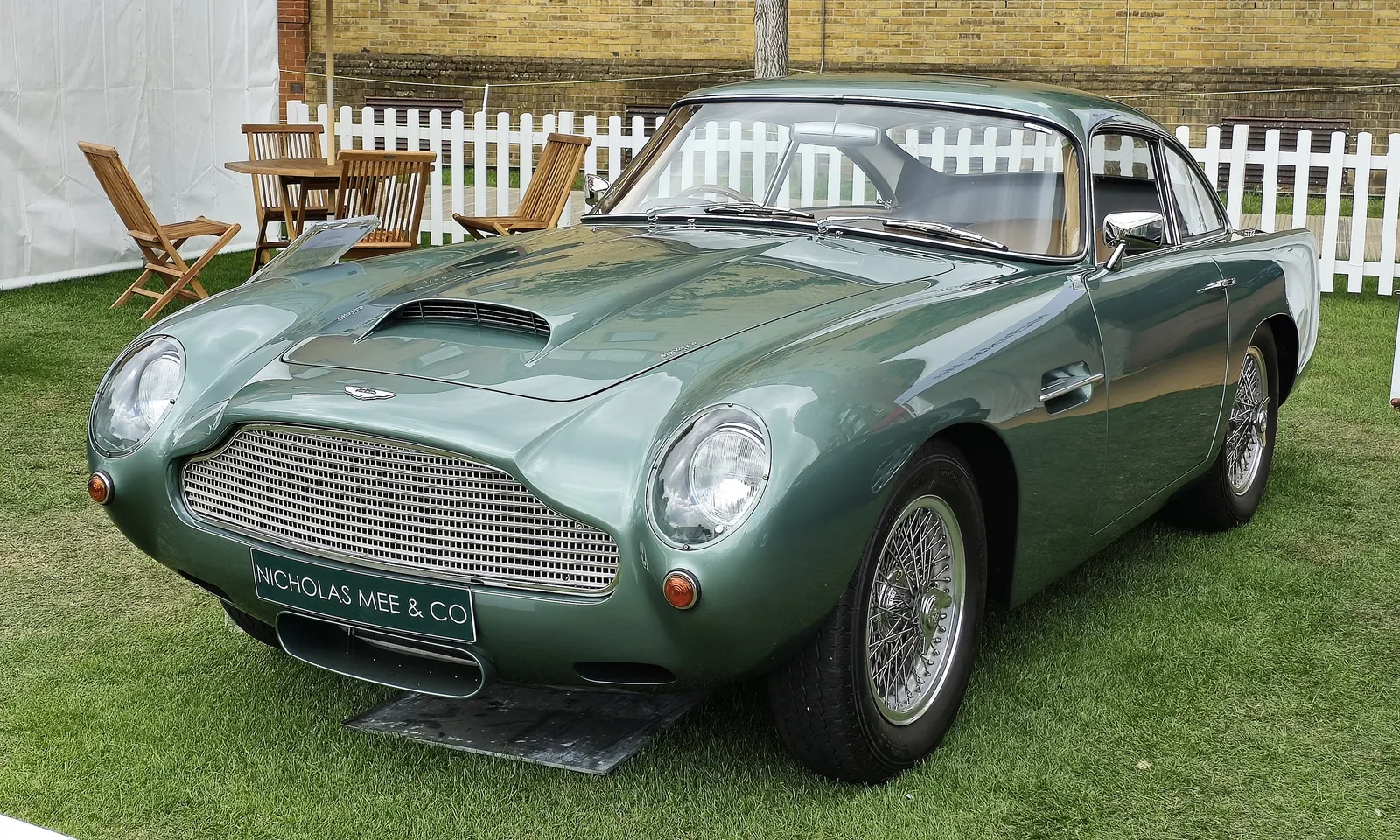 Aston Martin DB4 (1958-1963), exterior photo