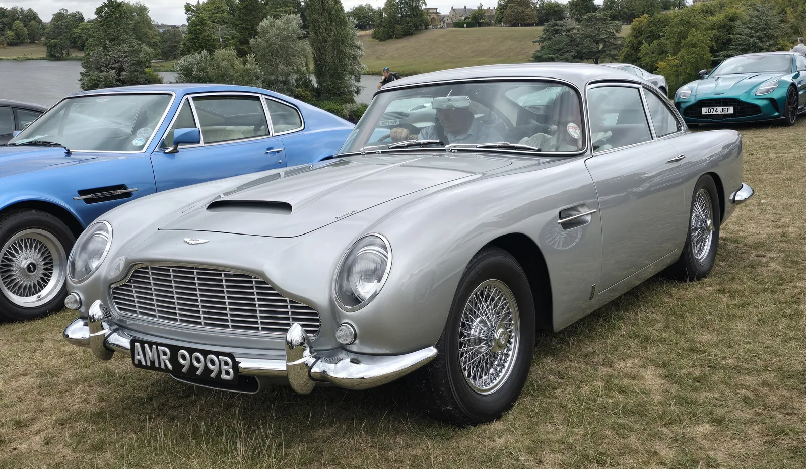 Aston Martin DB5 (1963-1965), exterior photo