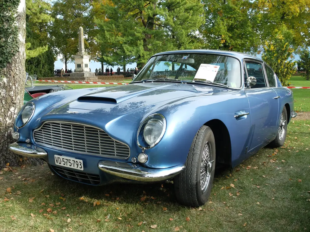Aston Martin DB6