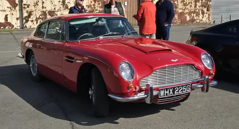 Martin DB6 Vantage