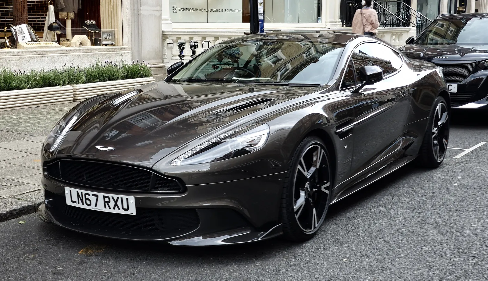 Aston Martin Vanquish S (2017) (2017-2018), exterior photo