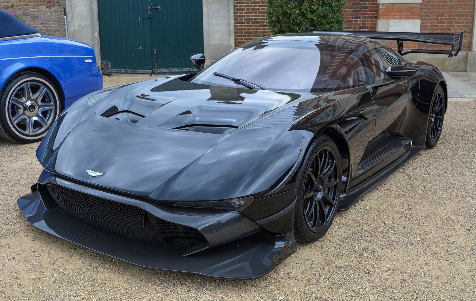 Aston Martin Vulcan (2015-2016), exterior photo