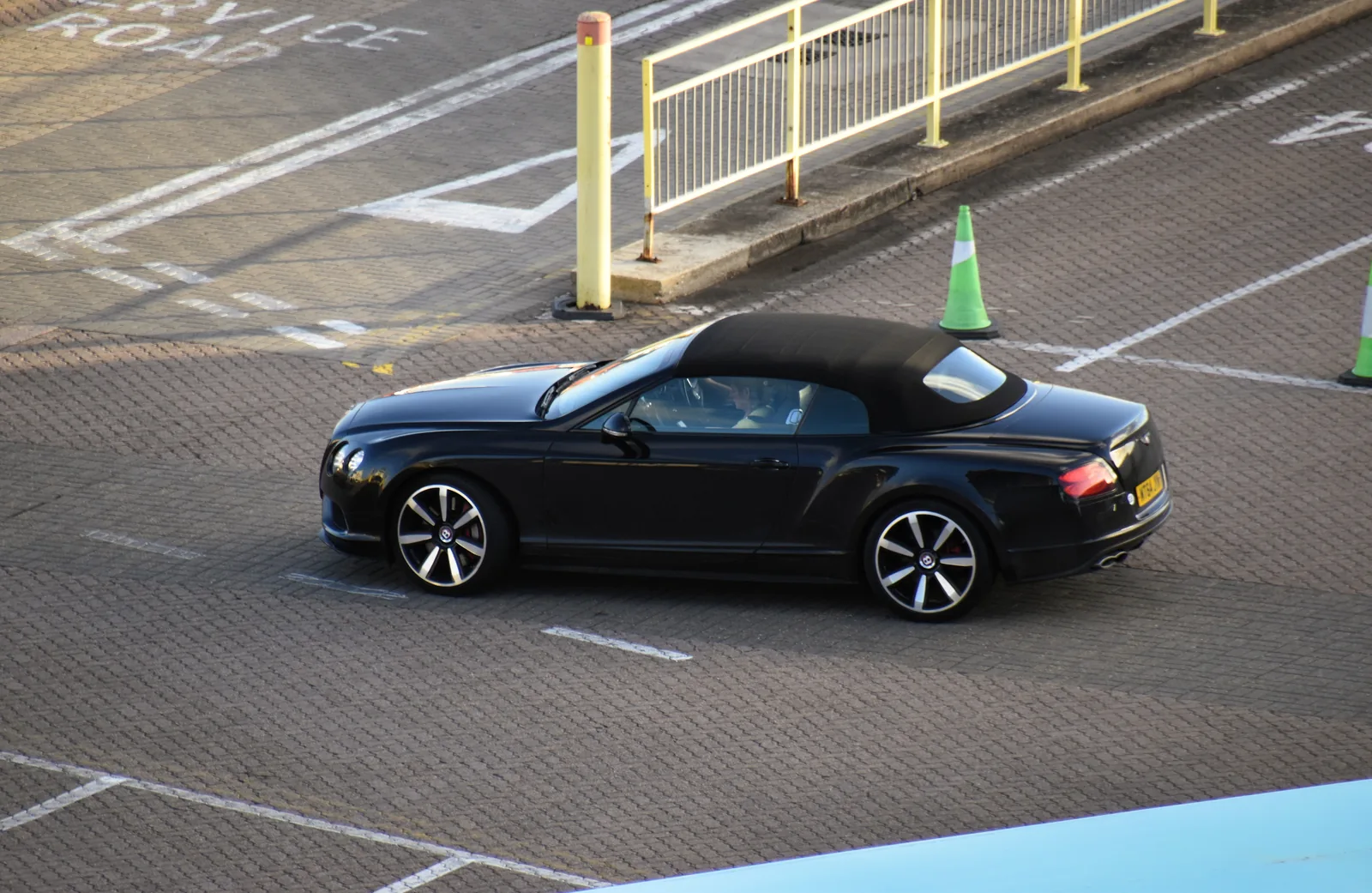 Nissan GT-R (R35) Black Edition, exterior photo
