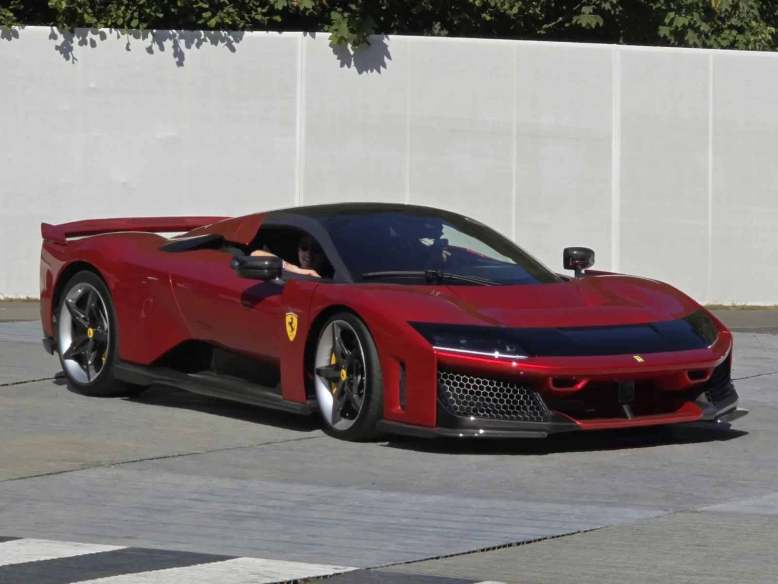Ferrari F80 (2025-present), exterior photo