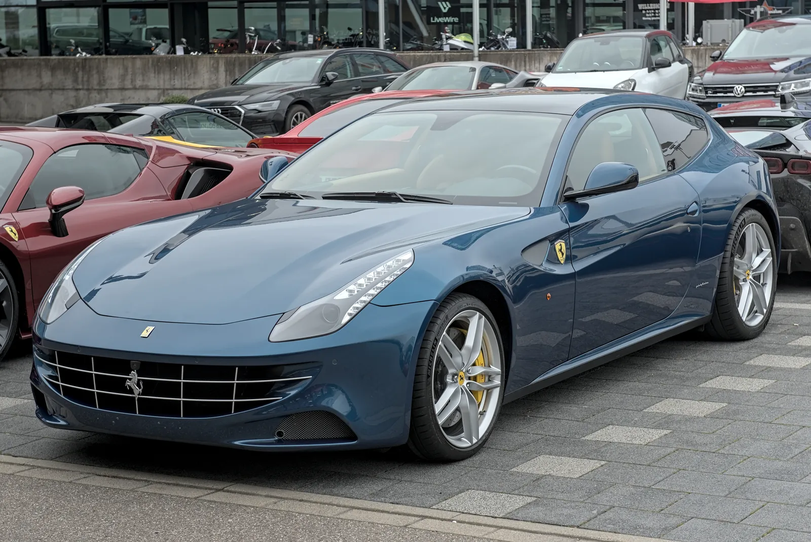 Ferrari FF (2011-2016), exterior photo