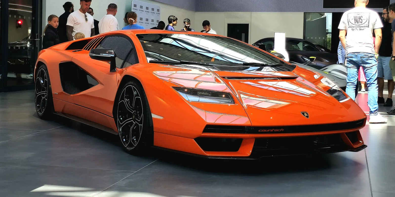 Lamborghini Countach LPI 800-4 (2022), exterior photo
