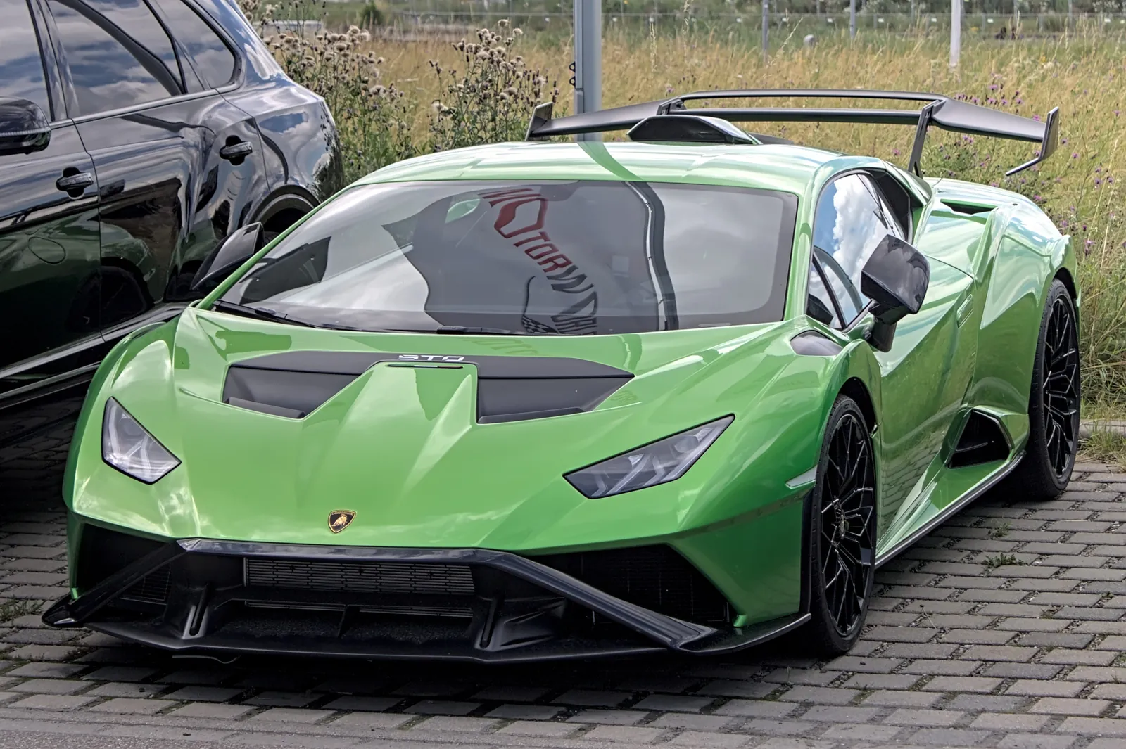 Lamborghini Huracán STO (2021-2024), exterior photo
