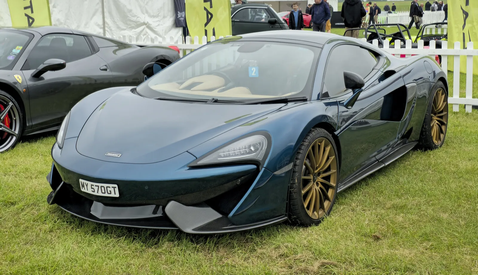 McLaren 570GT (2016-2021), exterior photo