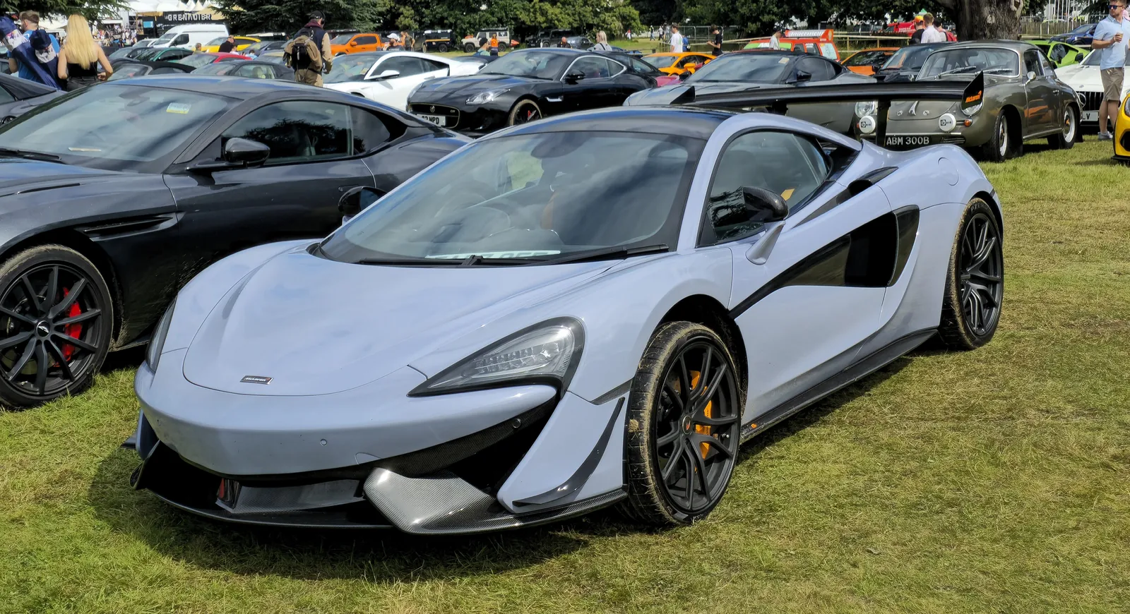 McLaren 570S (2015-2021), exterior photo