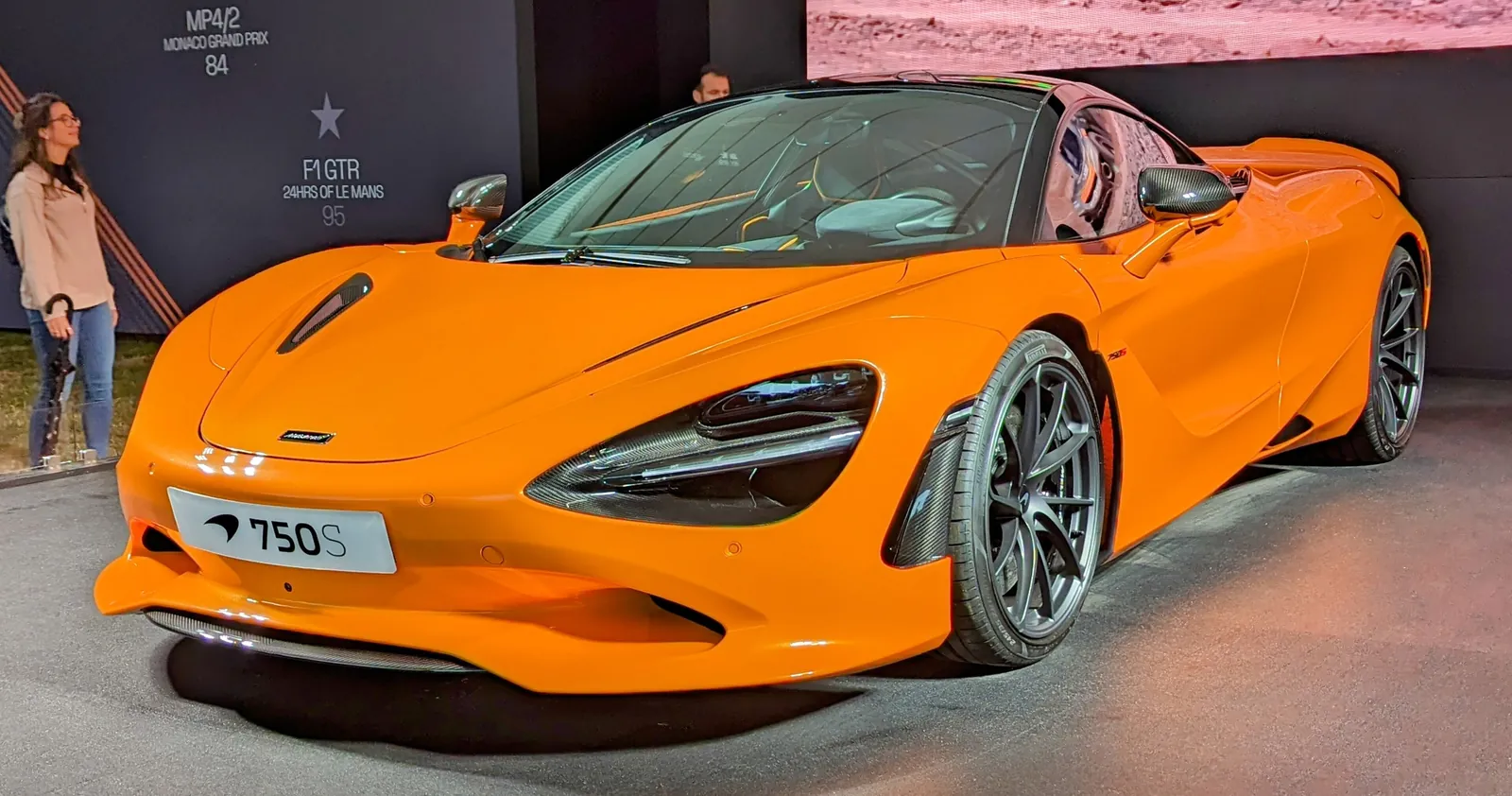 McLaren 750S (2023-present), exterior photo