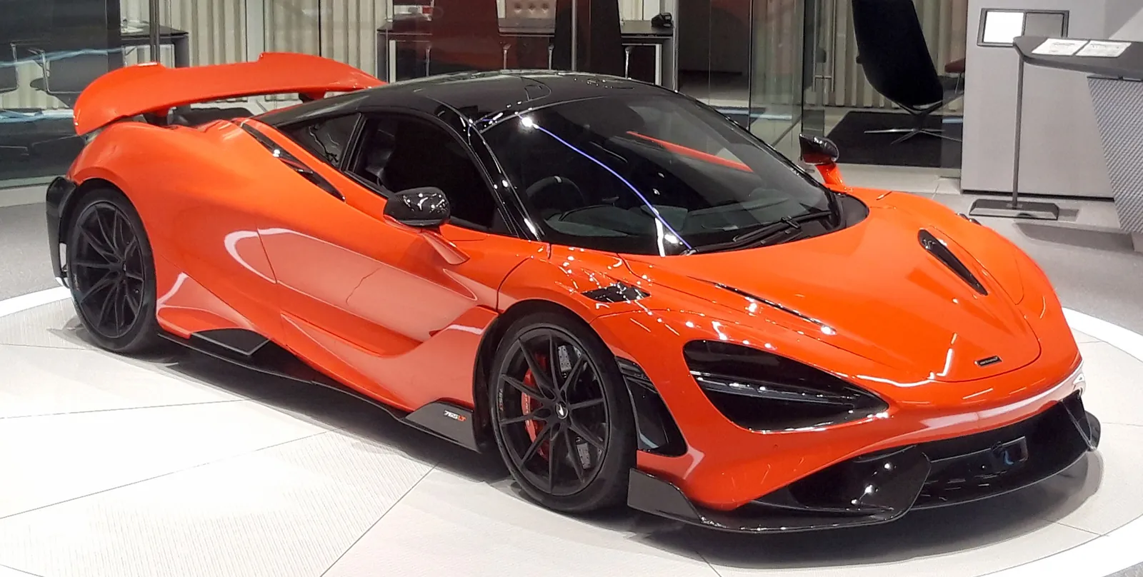 McLaren 765LT (2020-2023), exterior photo