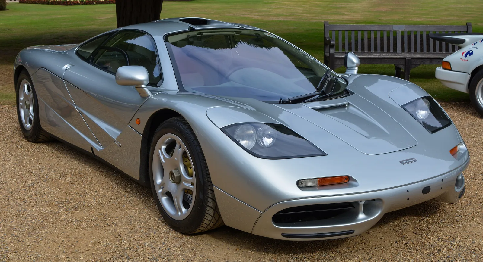McLaren F1 (1992-1998), exterior photo