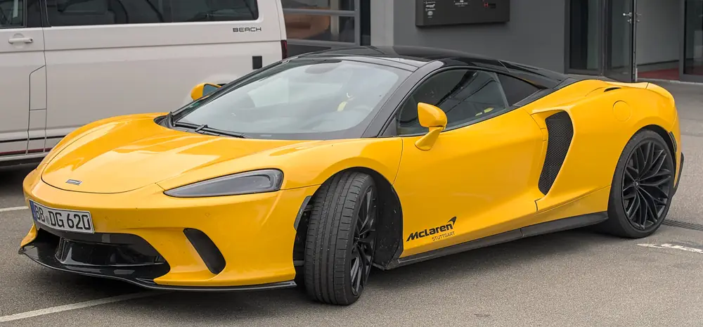 McLaren GT