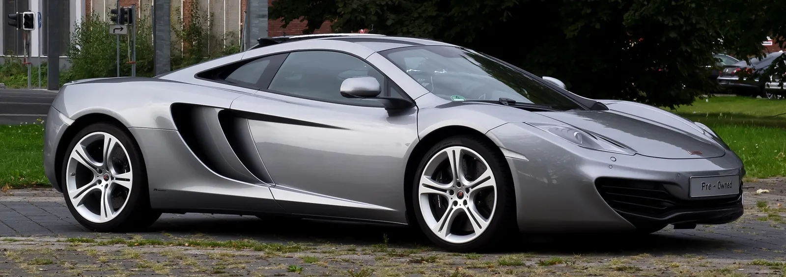 McLaren MP4-12C (2011-2014), exterior photo