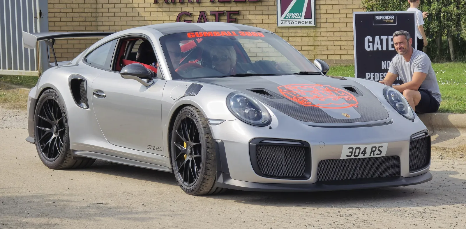 Porsche 991 GT2 RS (2017-2019), exterior photo