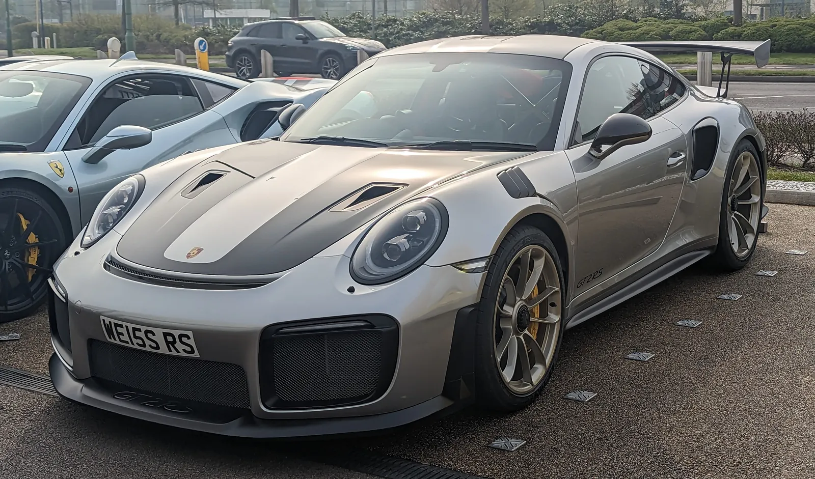 Porsche 991 GT2 RS Weissach Package (2018-2019), exterior photo
